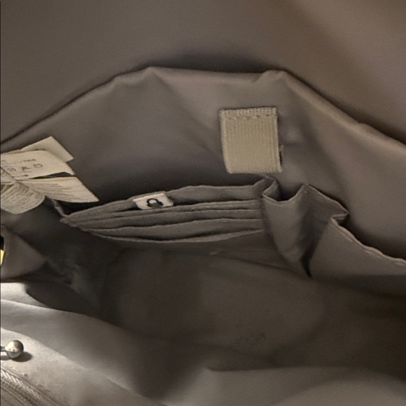 Stylish Black Baggallini Backpack - Picture 8 of 9